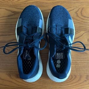 Adidas sense Boost women’s size 7